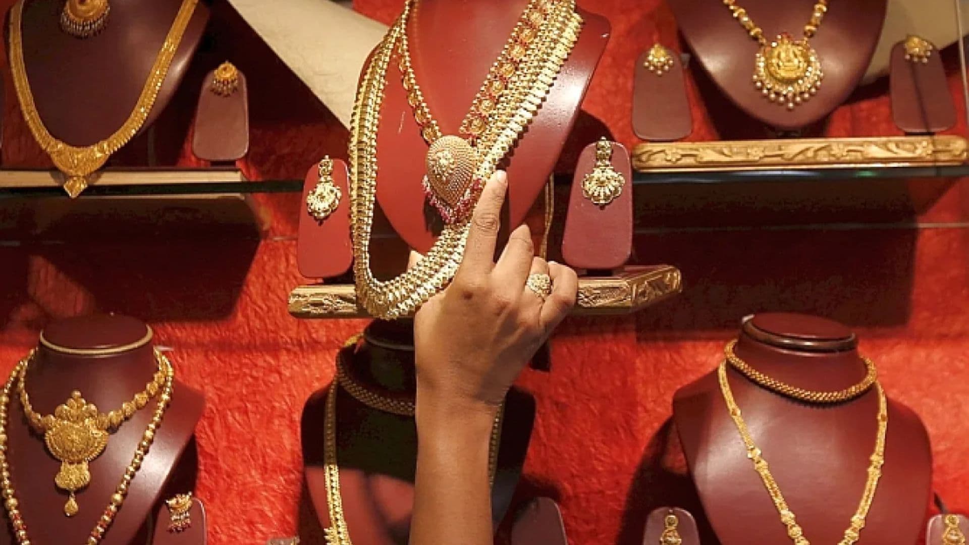 Lab-Grown Diamond Brand Aukera Raises Rs 90 Crore to Open More Stores and Build a National Premium Jewellery Brand